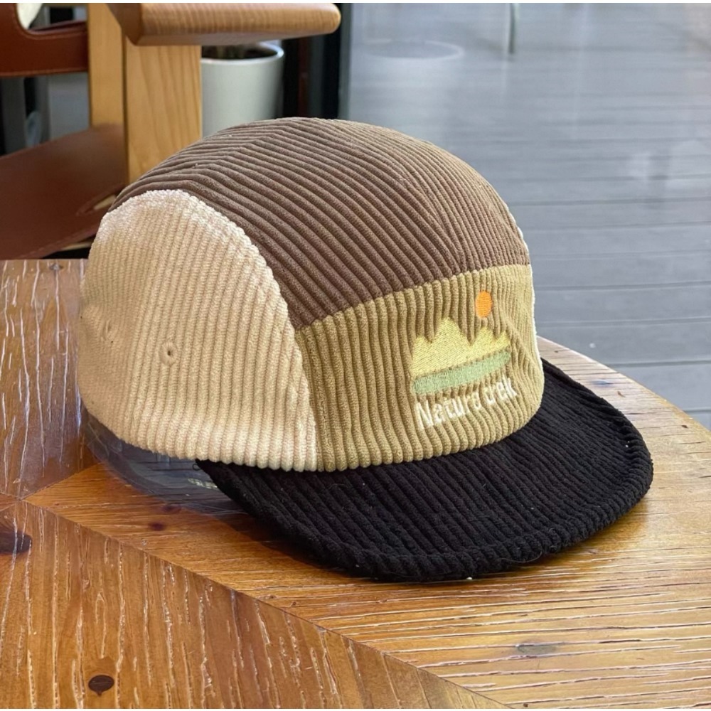 Czapka z krótkim daszkiem, 5 p – Corduroy Cap 5 Panel recenzja i cena