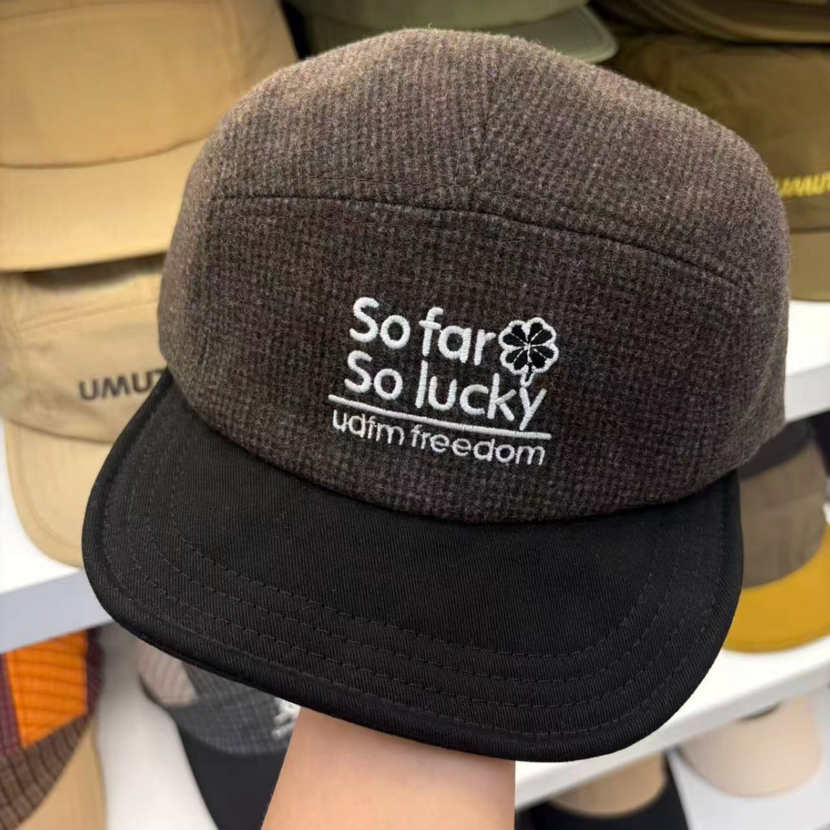 Jesienno-zimowa czapka basebal – Corduroy Cap 5 Panel recenzja i cena